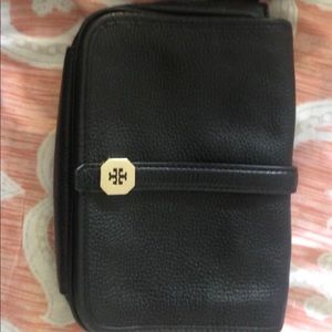 ***SOLD***Tory Burch crossbody bag. Like new!